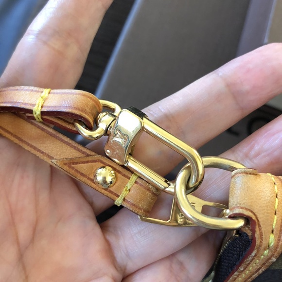 🌸🌸VINTAGE🌸🌸Louis Vuitton Delightful Mini POCHETTE + Bag Charm - Picture 10 of 16